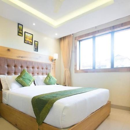 Hotel Square Stay Nuova Delhi Esterno foto