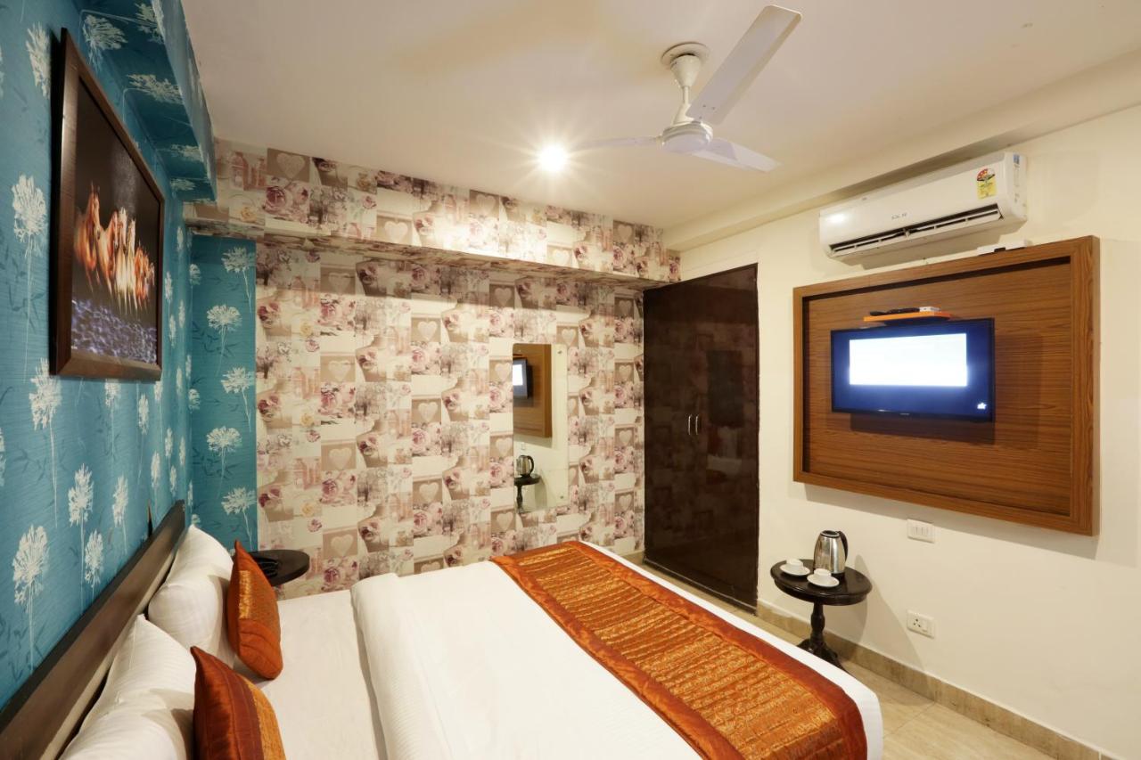 Hotel Square Stay Nuova Delhi Esterno foto