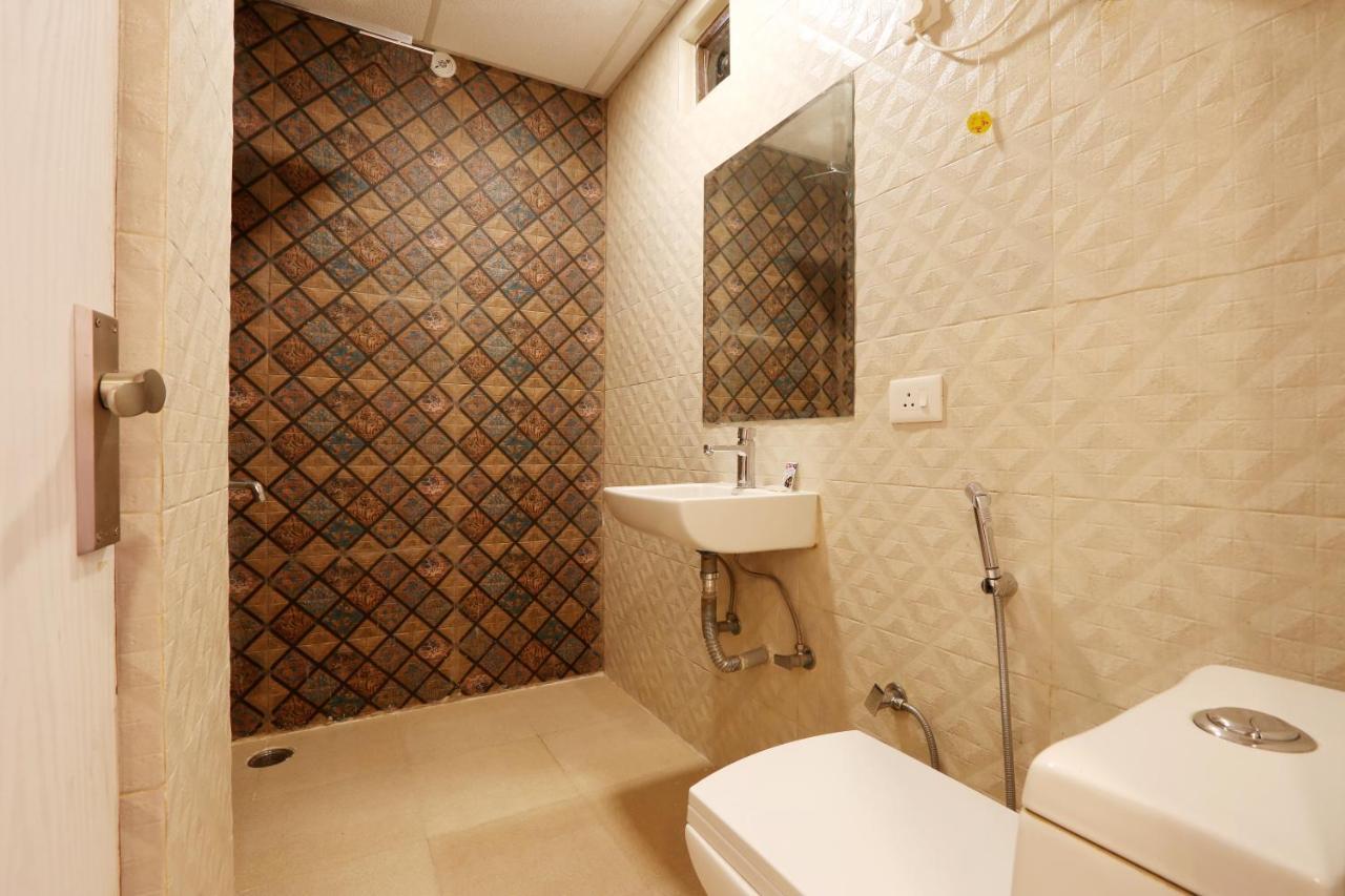 Hotel Square Stay Nuova Delhi Esterno foto